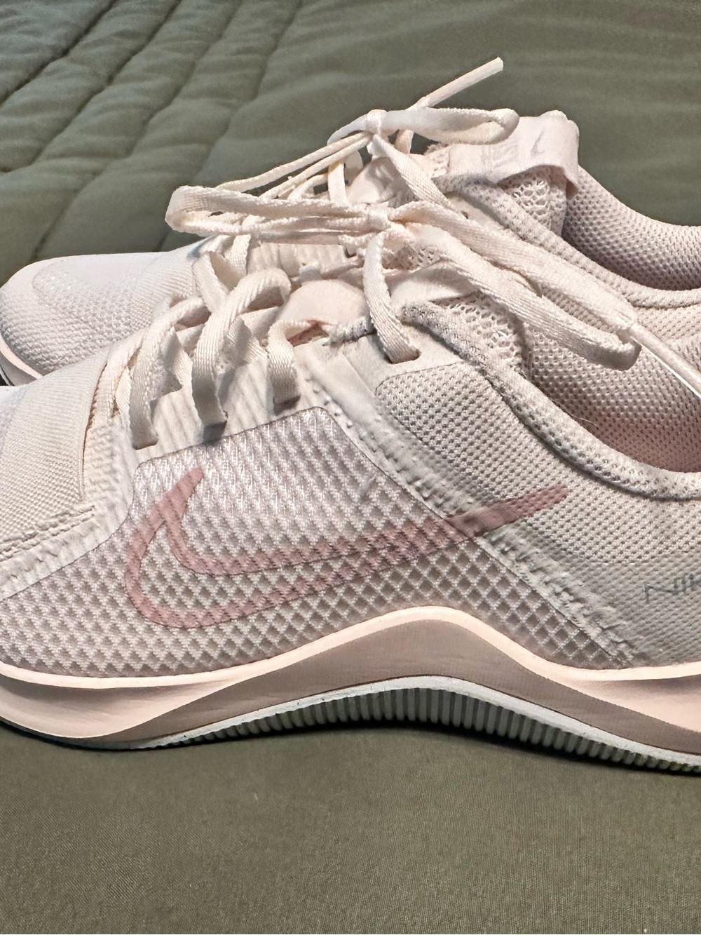 Nike Women’s Light Pink Mesh Training Sneakers - Picture 2 of 11